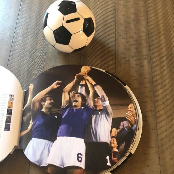 🥅 ⚽️ Soccer ⚽️ Set Vegan Leather Book with Pele Stars ⭐️ of Soccer Ball Bank 🏦 - Picture 8 of 17